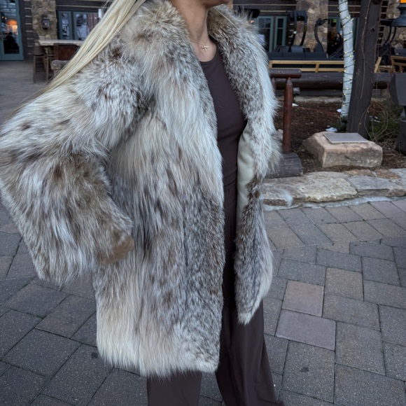 RARE Vintage 100% Lynx Fur Coat Real fur Luxury Jacket apres ski vibes - Picture 16 of 17